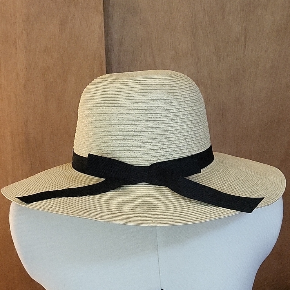 NWOT Women’s Hawaii Straw Sun Hat with Black Band - Picture 4 of 7